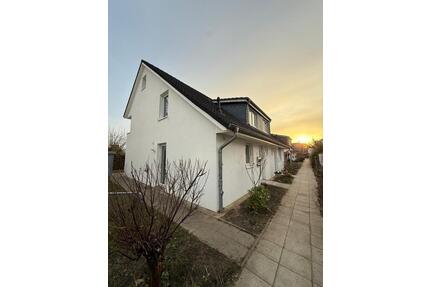 DHH in Lübeck St. Jürgen, 108,5 qm + Terrasse, 5 Zimmer, Bj 2005