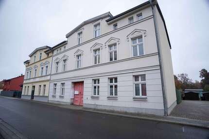 Wohnung zum Mieten in Prenzlau 314,43 € 39.91 m²