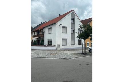 Große Haus zum verkaufen - 240.000,00&nbsp;EUR Kaufpreis, ca.&nbsp; 120,00&nbsp;m&sup2; in Vilshofen an der Donau (PLZ: 94474)