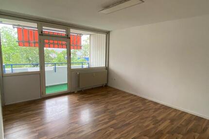Helle 4-Zimmer Wohnung mit Balkon und Stellplatz - Ludwigshafen am Rhein Ludwigshafen-Hemshof