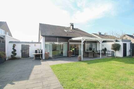 Haus zum Kaufen in Moers 469.000,00 € 113 m²