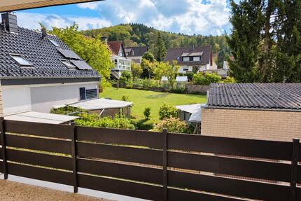 Einfamilienhaus, ca. 110 m², 4 Zimmer, Balkon, Terrasse, Garage, - Saarbrücken Dudweiler