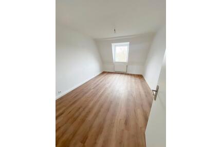 Hochwertig renovierte 3,5-Zimmer-Wohnung mit großzügigem Raumgefühl - Dortmund Innenstadt Nord