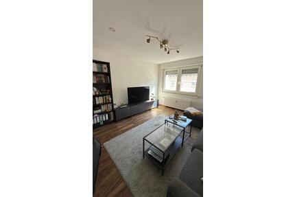 Zentrumsnahe 2-Zimmer-Dachgeschosswohnung mit EBK in Troisdorf