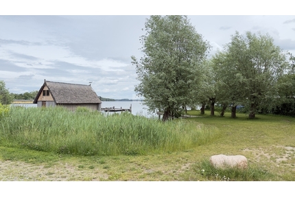 Schöner Wohnen am Schweriner See WaisenhausGärten wirklich 1. Reihe am Wasser