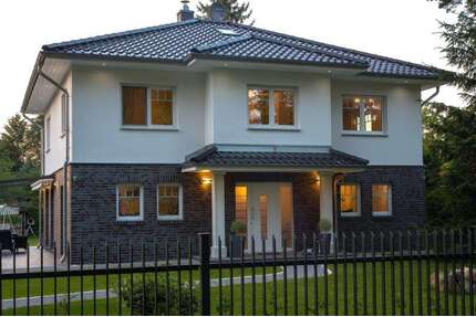 Haus zum Kaufen in Burgbrohl 562.000,00 € 150 m²