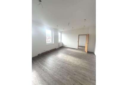 Wohnung zum Mieten in Roßwein 272,00 € 47 m²