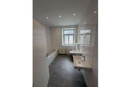 Wohnung zum Mieten in Augsburg 1.100,00 € 81 m²