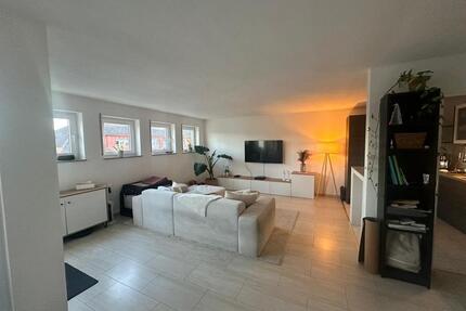 2 Zimmerwohnung - 890,00&nbsp;EUR Kaltmiete, ca.&nbsp; 83,00&nbsp;m&sup2; in Keltern (PLZ: 75210)