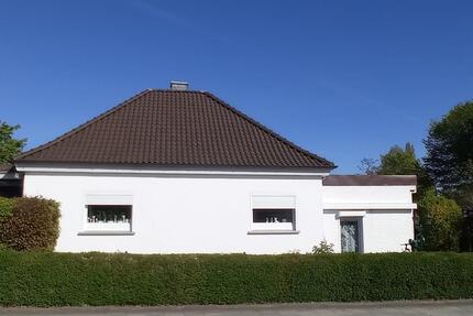 Modernes Einfamilienhaus in Bremerhaven Speckenbüttel von Privat