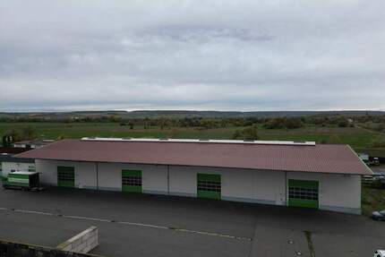 Vermiete HochregallagerhalleProduktionshalle mit Bürogebäude in Walschleben bei Erfurt