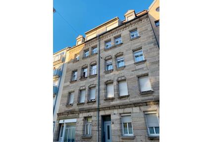 Erstbezug City-Altbau-Wohnung im 3. OG, renoviert, zentrale Lage - Nürnberg Rabus