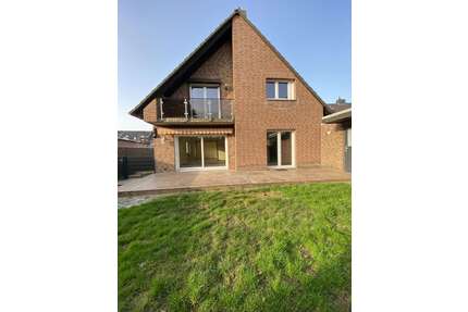 Haus zum Kaufen in Nettetal 498.000,00 € 137.46 m²