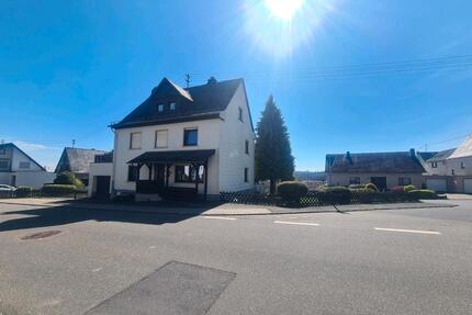 Haus zu verkaufen - 270.000,00&nbsp;EUR Kaufpreis, ca.&nbsp; 147,00&nbsp;m&sup2; in Emmelshausen (PLZ: 56281)