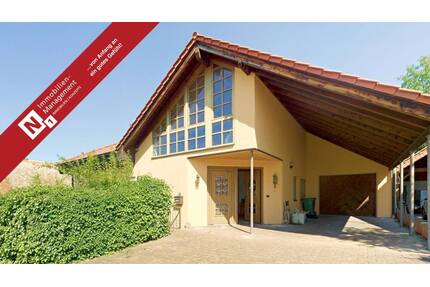 Hochinteressanter Youngtimer - Bungalow mit Carport, Garage und Wintergarten - Einselthum