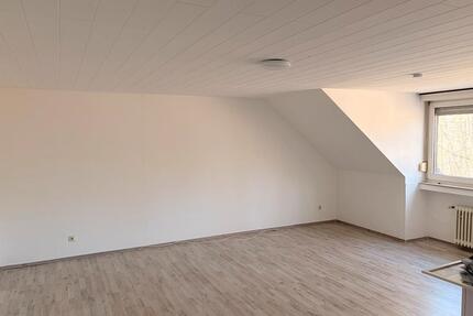 Helle 2-Zimmer-Wohnung mit EBK, Stellplatz & Gartennutzung - Dortmund Bövinghausen