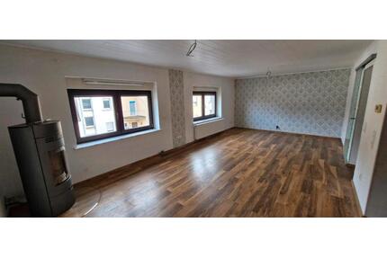 Püttlingen: 4-ZKB-Bad Maisonettewohnung incl. Küche und Garage - Riegelsberg