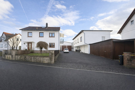 Wohnen, Vermieten, Gewerbe: Vielseitige Immobilie mit Entwicklungspotenzial - Künzell Bachrain