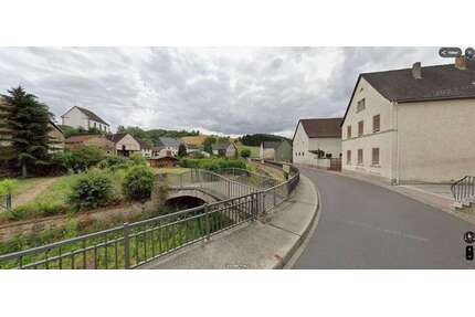 Haus zum Kaufen in Jeckenbach 149.000,00 € 190.27 m²