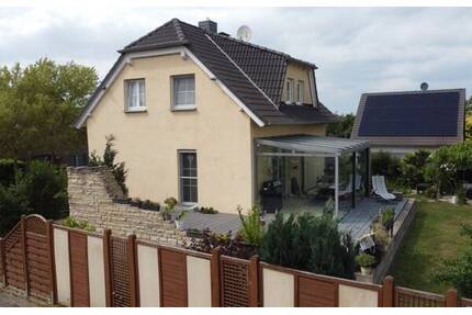 Modernes Haus mit Wintergarten und großer Terrasse sucht Sie - Lehre / Groß Brunsrode