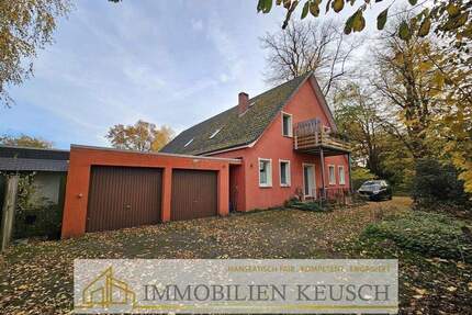 Arbeiten & Wohnen im großen Mehrfamilienhaus, 5053qm Grundstk, Pool, Kamin+ idyllisches Stallgebäude - Achim Uesen