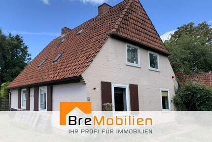 2 DHH auf großzügigem Grundstück in begehrter Lage von Bremen-Horn! Sanierungsobjekt!
