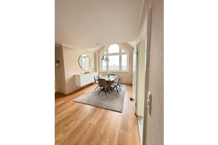 Lichtdurchflutete Maisonettewohnung mit Südwest-Loggia - Velbert