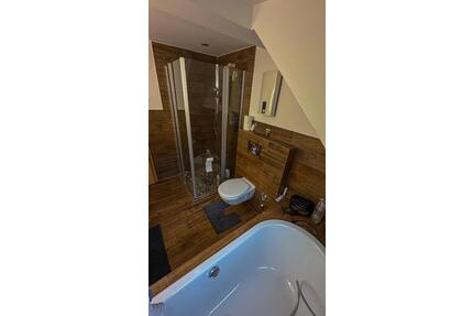 DG Wohnung neues Bad Badewanne und Dusche - Gelsenkirchen Gelsenkirchen-Mitte