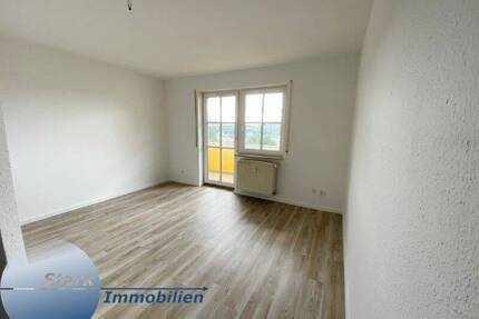 STARK! Neu sanierte 2 Raum Wohnung mit Balkon und Stellplatz zentrumsnah! - Plauen Stadtmitte