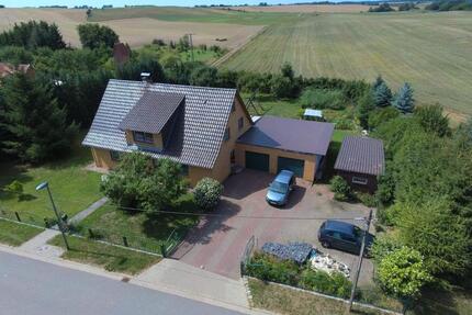 Vollverklinkertes Einfamilienhaus mit großem Grundstück - Goldberg