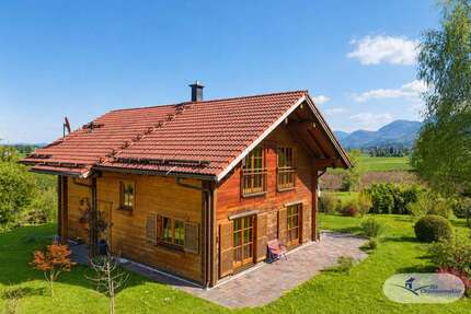 Haus zum Kaufen in Bernau am Chiemsee 998.000,00 € 160 m²