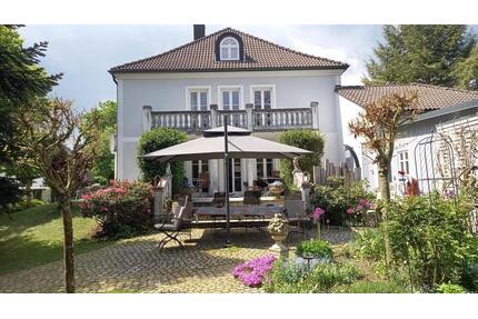 Außergewöhnliches Einfamilienhaus im Villenstil - Tirschenreuth