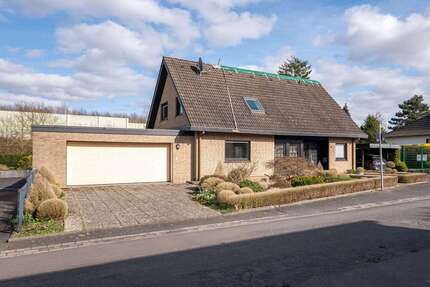 Haus zum Kaufen in Siegburg Wolsdorf 495.000,00 € 194 m² - Siegburg / Wolsdorf