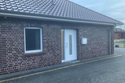 Seniorengerechte Doppelhaushälfte in zentraler Lage in Ostrhauderfehn mit Garage