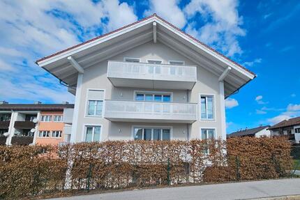 Neubezug 2 Zimmer Wohnung, vollmöbliert - Bad Tölz