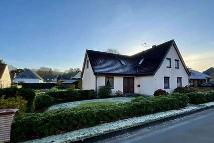 Haus zum Kaufen in Schiffdorf 269.000,00 € 196.2 m²