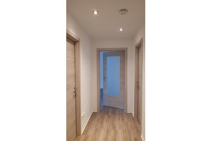 Vollsanierte 4-Raum-Wohnung in zentraler Lage mit Balkon - Rodewisch