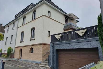 Haus zum Mieten in Velbert 1.700,00 € 159 m²