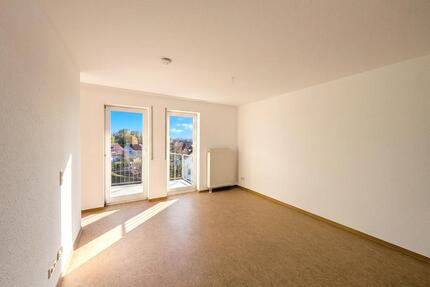 Gut geschnittene 1,5-Zimmer-Wohnung mit Balkon, neuer Küche und TG-Stellplatz in Hessental - Schwäbisch Hall