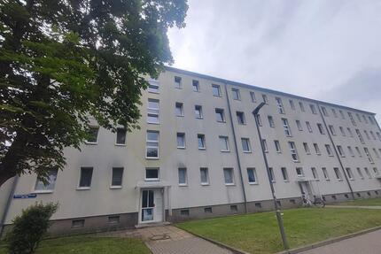 Möblierte Dreiraumwohnung mit Balkon! - Merseburg
