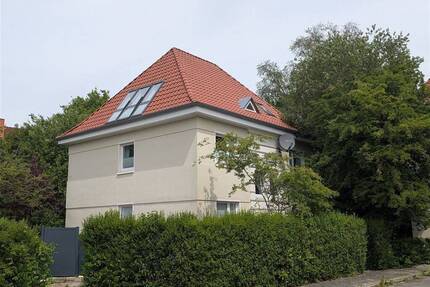 Charmantes Mehrfamilienhaus mit großem Grundstück in begehrter & ruhiger Lage des Haarentorviertels - Oldenburg Wechloy