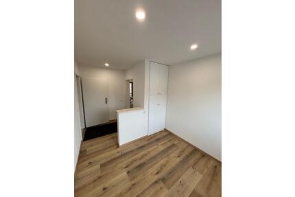 Moderne 4-Zimmer-Wohnung mit Balkon in Eyershausen - Bad Königshofen im Grabfeld