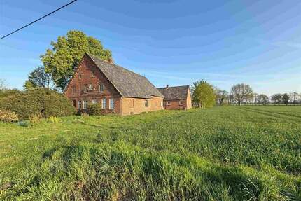 Wohnhaus mit kl. Nebengebäude - 185.000,00&nbsp;EUR Kaufpreis, in Stemwede (PLZ: 32351) Oppendorf