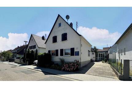 Einfamilienhaus und Praxisgebäude mit ca. 250 m² Wohn-und Nutzfläche in Neustadt a. d. WeinstraßeLachen-Speyerdorf