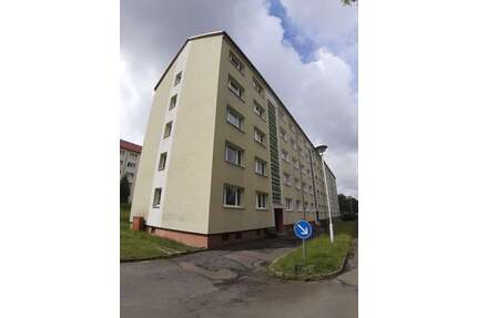 Wohnung zum Mieten in Werdau 215,00 € 38.26 m²