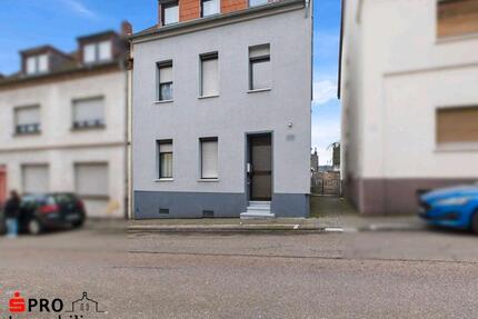 Zweifamilienhaus in zentraler Lage von Saarbrücken-Burbach
