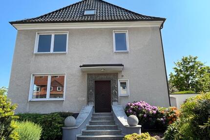 Stadtvilla - 1.600.000,00&nbsp;EUR Kaufpreis, ca.&nbsp; 250,00&nbsp;m&sup2; in Osnabrück (PLZ: 49078) Hellern