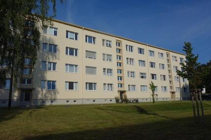 Helle 4-Raum Wohnung in ruhiger Lage - Bad Lobenstein