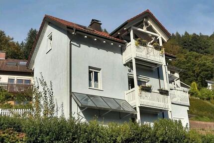 Traumhaus am Südhang mit zwei Balkonen - Wolfach
