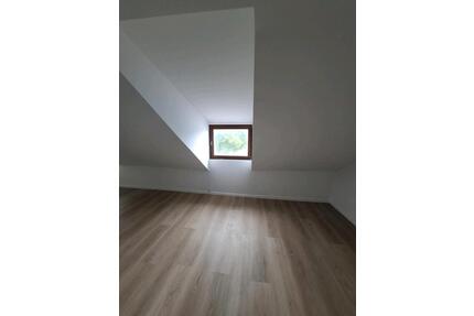 Moderne 3-Zimmer-Dachgeschosswohnung in Essen